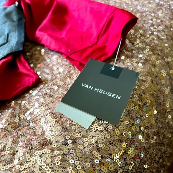 Brand new Van Heusen toddler 24 months suit - Picture 3 of 6